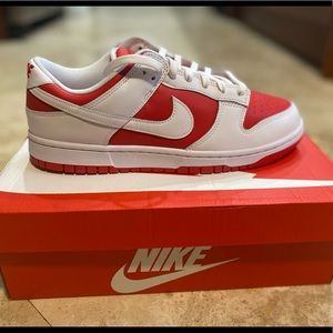 NIKE LOW DUNK CHAMPIONSHIP RED